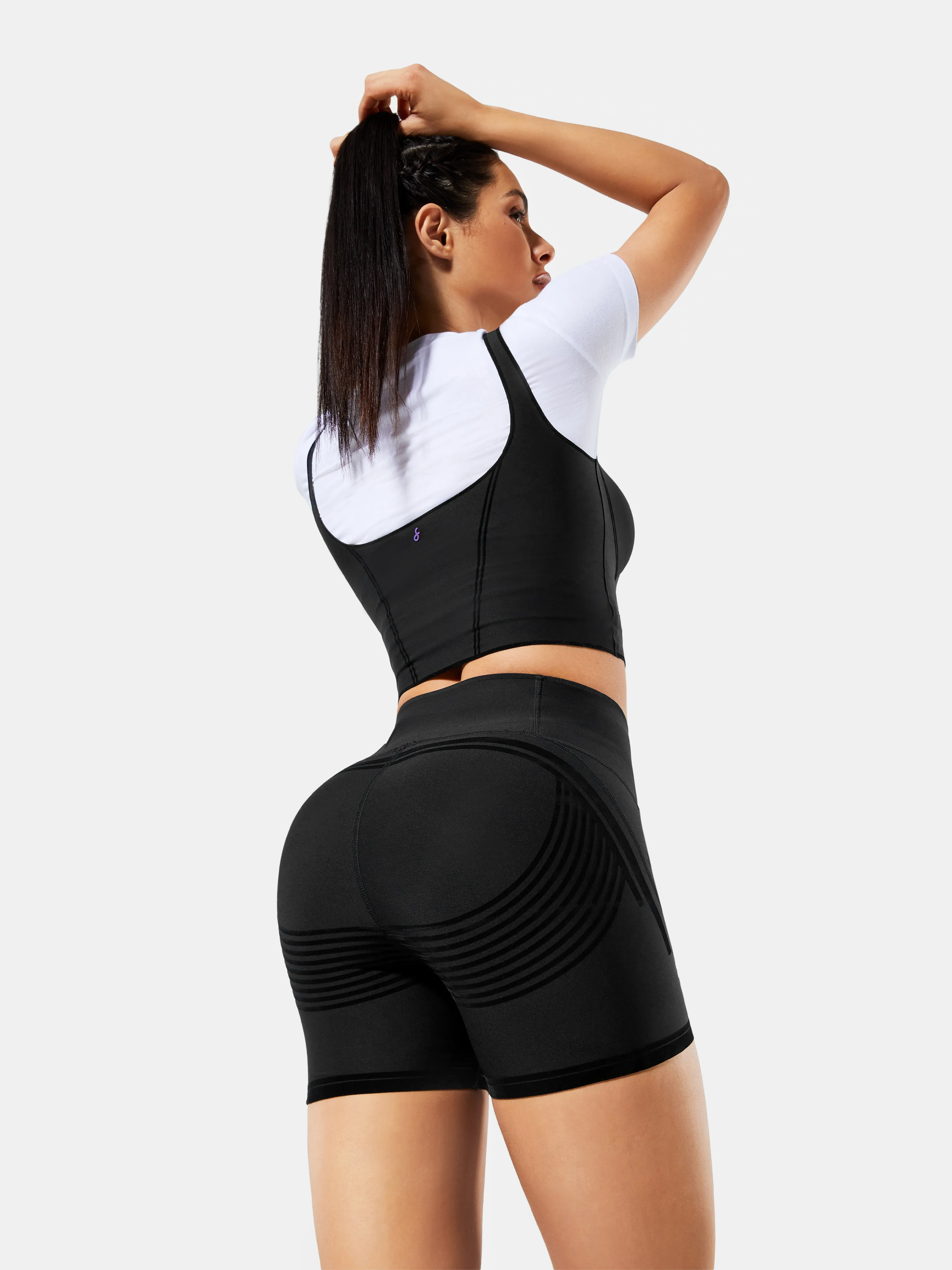 Body Sculpt 6" Biker Shorts (Reversible Wear)