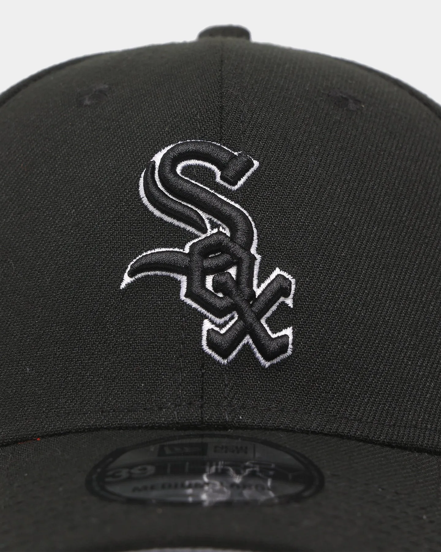 New Era Chicago White Sox 39THIRTY Fitted Black/White