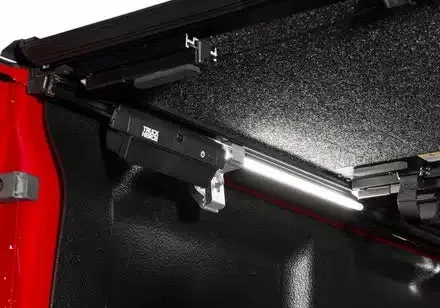 UNDERCOVER ULTRA FLEX TONNEAU COVER